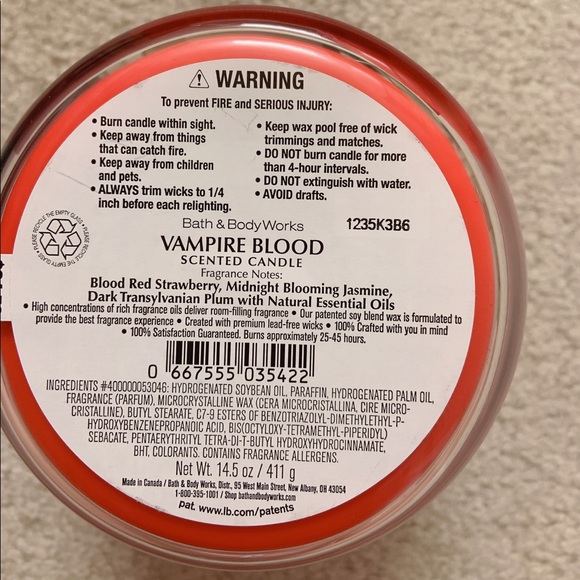 BBW Vampire Blood candle - Picture 4 of 4